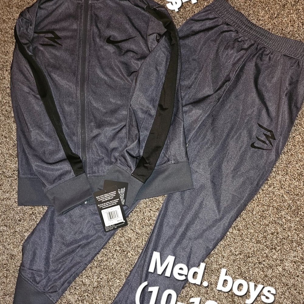 Boys Nike
